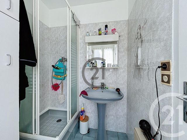 Appartement F2 bis &agrave; vendre - 3 pi&egrave;ces - 48,78 m2 - Montereau Fault Yonne - 77 - ILE-DE-FRANCE