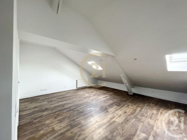 Appartement F2 &agrave; louer - 2 pi&egrave;ces - 24,56 m2 - Montereau Fault Yonne - 77 - ILE-DE-FRANCE