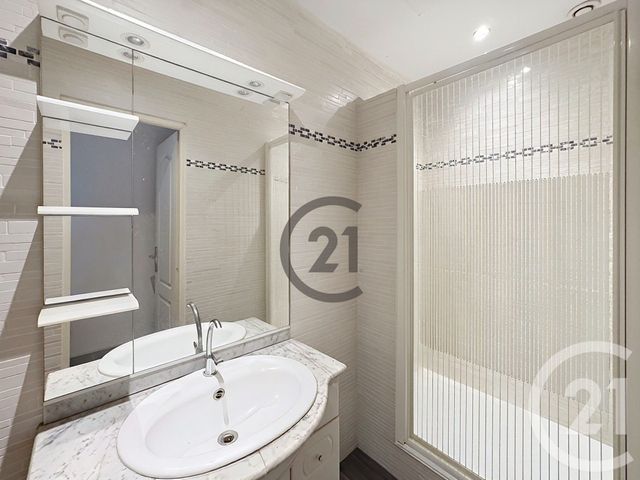 Appartement F2 &agrave; vendre - 2 pi&egrave;ces - 44 m2 - Montereau Fault Yonne - 77 - ILE-DE-FRANCE