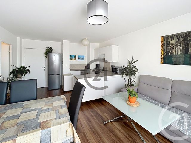 Appartement F3 &agrave; vendre - 3 pi&egrave;ces - 58,56 m2 - Montereau Fault Yonne - 77 - ILE-DE-FRANCE