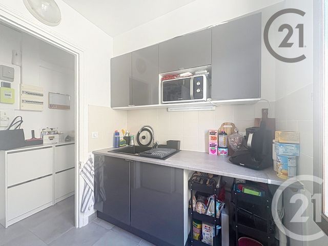 Appartement F4 &agrave; vendre - 4 pi&egrave;ces - 84,86 m2 - Montereau Fault Yonne - 77 - ILE-DE-FRANCE