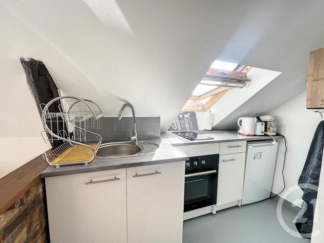 Appartement Studio &agrave; louer - 1 pi&egrave;ce - 12,40 m2 - Montereau Fault Yonne - 77 - ILE-DE-FRANCE
