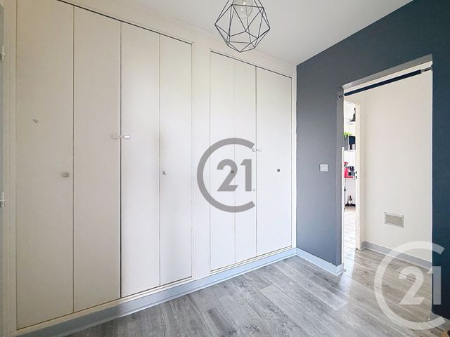 Appartement F2 &agrave; vendre - 2 pi&egrave;ces - 46,83 m2 - Montereau Fault Yonne - 77 - ILE-DE-FRANCE