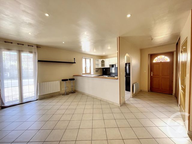 Maison &agrave; louer - 3 pi&egrave;ces - 73,21 m2 - Villeneuve Les Bordes - 77 - ILE-DE-FRANCE