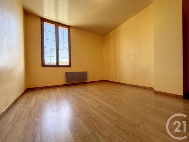 Maison &agrave; louer - 3 pi&egrave;ces - 73,21 m2 - Villeneuve Les Bordes - 77 - ILE-DE-FRANCE