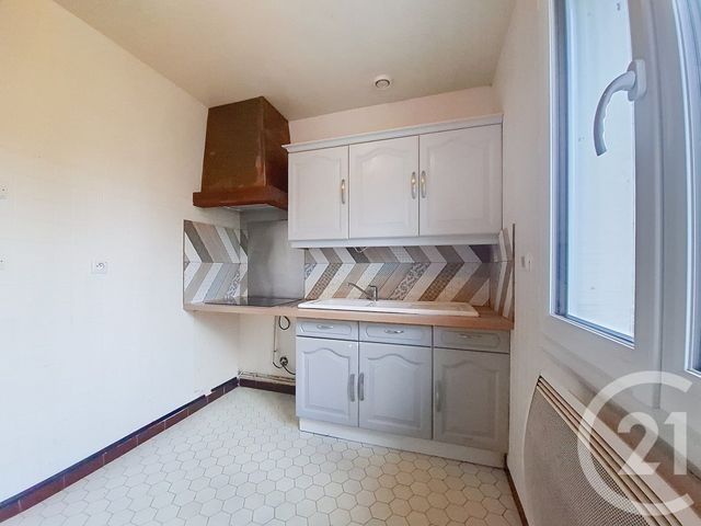 Maison &agrave; vendre - 4 pi&egrave;ces - 97 m2 - Le Chatelet En Brie - 77 - ILE-DE-FRANCE