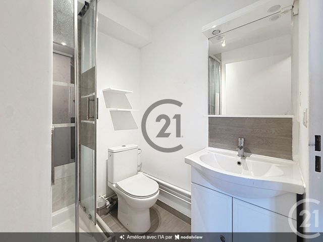 Appartement F1 &agrave; louer - 1 pi&egrave;ce - 26,98 m2 - Montereau Fault Yonne - 77 - ILE-DE-FRANCE