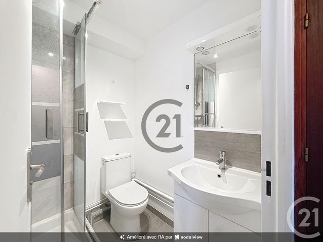 Appartement F1 &agrave; louer - 1 pi&egrave;ce - 26,98 m2 - Montereau Fault Yonne - 77 - ILE-DE-FRANCE