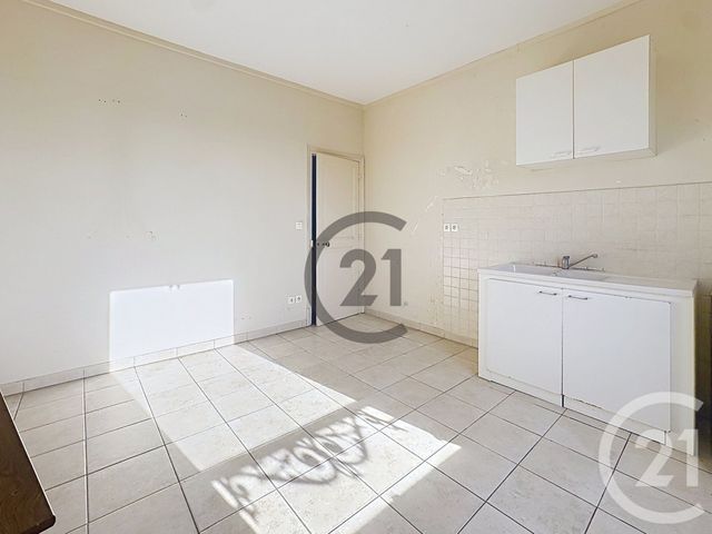 Appartement F2 &agrave; vendre - 2 pi&egrave;ces - 64,32 m2 - Montereau Fault Yonne - 77 - ILE-DE-FRANCE