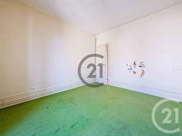 Appartement F2 &agrave; vendre - 2 pi&egrave;ces - 64,32 m2 - Montereau Fault Yonne - 77 - ILE-DE-FRANCE
