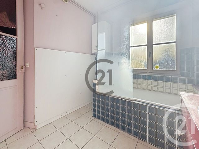 Appartement F2 &agrave; vendre - 2 pi&egrave;ces - 64,32 m2 - Montereau Fault Yonne - 77 - ILE-DE-FRANCE