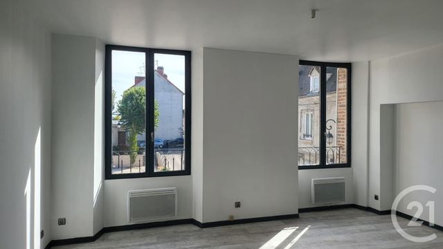 Immeuble &agrave; vendre - 324,42 m2 - Montereau Fault Yonne - 77 - ILE-DE-FRANCE