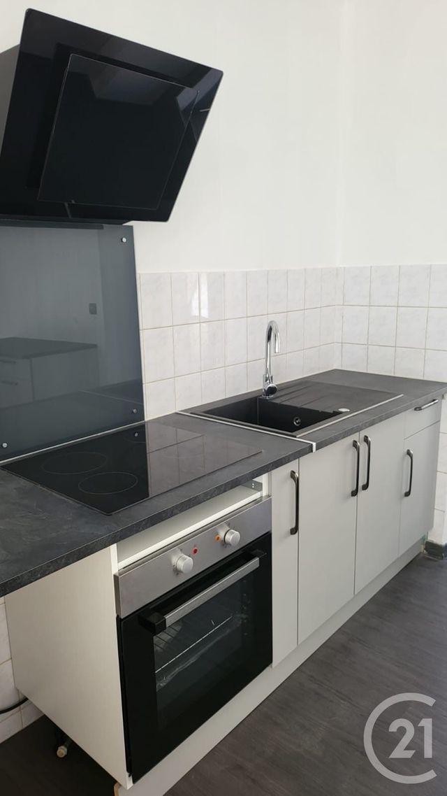 Immeuble &agrave; vendre - 324,42 m2 - Montereau Fault Yonne - 77 - ILE-DE-FRANCE