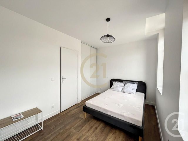 Appartement &agrave; louer - 2 pi&egrave;ces - 29,12 m2 - Montereau Fault Yonne - 77 - ILE-DE-FRANCE