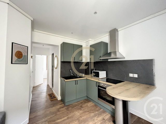 Appartement &agrave; louer - 2 pi&egrave;ces - 29,12 m2 - Montereau Fault Yonne - 77 - ILE-DE-FRANCE