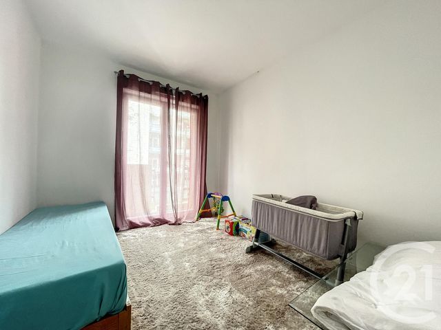 Appartement F3 &agrave; vendre - 3 pi&egrave;ces - 72 m2 - Montereau Fault Yonne - 77 - ILE-DE-FRANCE