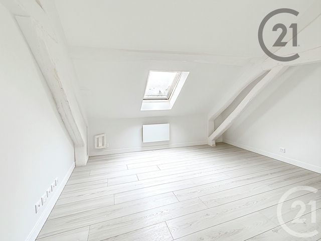 Appartement F4 &agrave; louer - 3 pi&egrave;ces - 44,61 m2 - Forges - 77 - ILE-DE-FRANCE