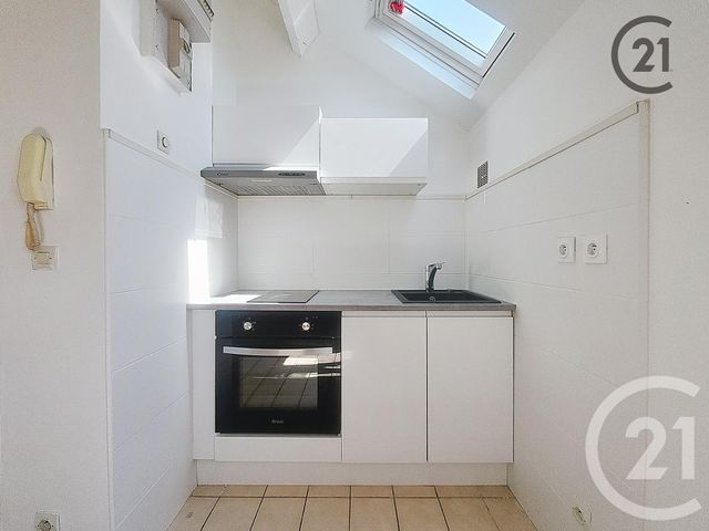 Appartement F1 &agrave; louer - 2 pi&egrave;ces - 25 m2 - Cannes Ecluse - 77 - ILE-DE-FRANCE