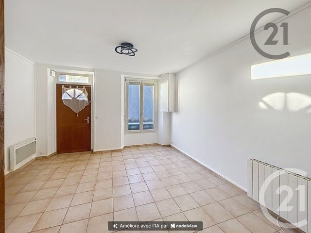 Maison &agrave; louer - 4 pi&egrave;ces - 64 m2 - Montereau Fault Yonne - 77 - ILE-DE-FRANCE