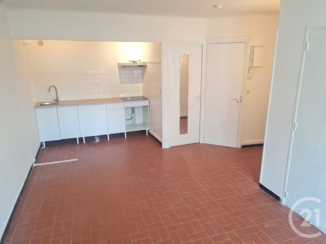 Appartement T2 &agrave; louer - 2 pi&egrave;ces - 51,83 m2 - Marignane - 13 - PROVENCE-ALPES-COTE-D-AZUR