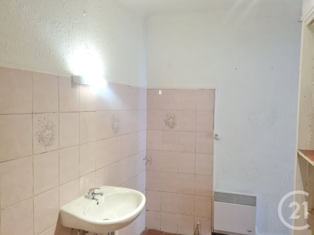 Appartement T2 &agrave; louer - 2 pi&egrave;ces - 51,83 m2 - Marignane - 13 - PROVENCE-ALPES-COTE-D-AZUR