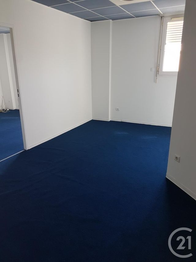 Local commercial à louer - 137.0 m2 - 13 - Bouches-du-Rhone