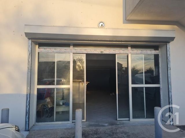 Local commercial à louer - 238.0 m2 - 13 - Bouches-du-Rhone