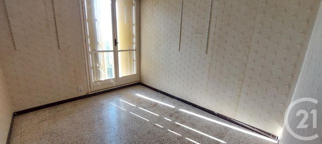 Appartement T4 à vendre - 4 pièces - 73,54 m2 - Marignane - 13 - PROVENCE-ALPES-COTE-D-AZUR