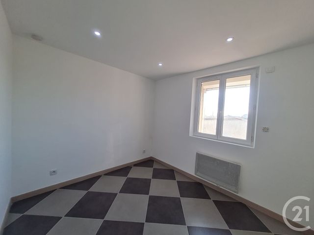 Appartement T2 &agrave; louer - 2 pi&egrave;ces - 29,97 m2 - Rognac - 13 - PROVENCE-ALPES-COTE-D-AZUR