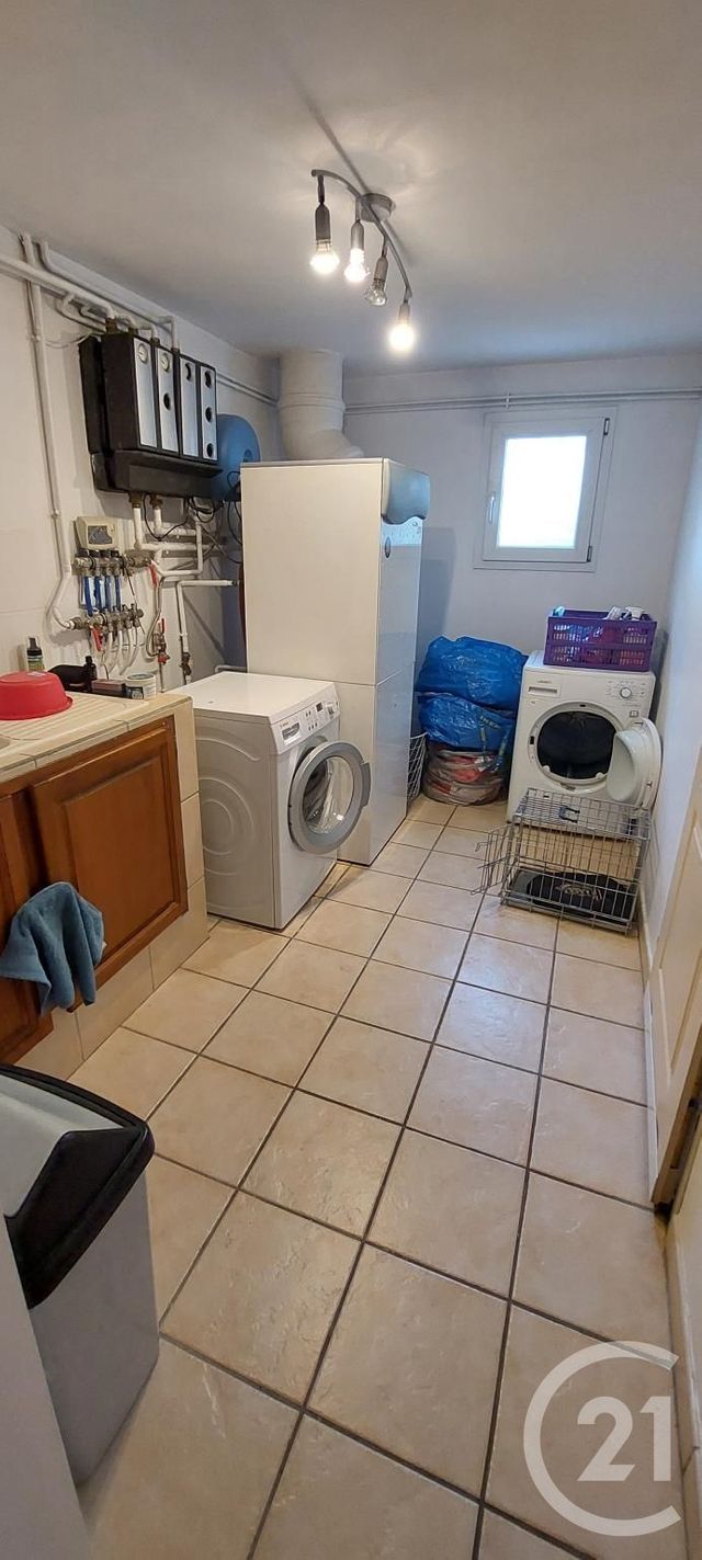 Maison à vendre - 6 pièces - 180 m2 - Gignac La Nerthe - 13 - PROVENCE-ALPES-COTE-D-AZUR