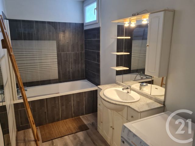 Appartement T2 &agrave; louer - 2 pi&egrave;ces - 51,23 m2 - Marignane - 13 - PROVENCE-ALPES-COTE-D-AZUR