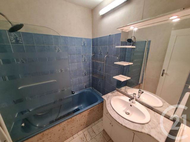 Maison à louer - 6 pièces - 119,71 m2 - Martigues - 13 - PROVENCE-ALPES-COTE-D-AZUR