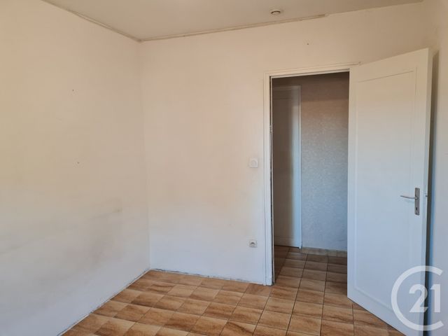 Maison à louer - 6 pièces - 119,71 m2 - Martigues - 13 - PROVENCE-ALPES-COTE-D-AZUR