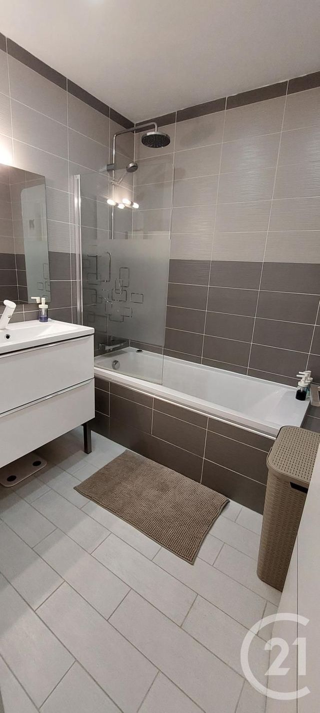 Maison à vendre - 5 pièces - 104 m2 - Marignane - 13 - PROVENCE-ALPES-COTE-D-AZUR