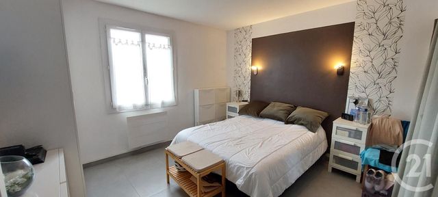 Appartement F5 à vendre - 5 pièces - 107 m2 - Marignane - 13 - PROVENCE-ALPES-COTE-D-AZUR