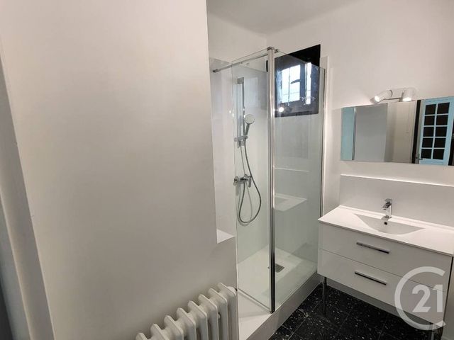 Appartement T2 à louer - 2 pièces - 48,02 m2 - Marignane - 13 - PROVENCE-ALPES-COTE-D-AZUR