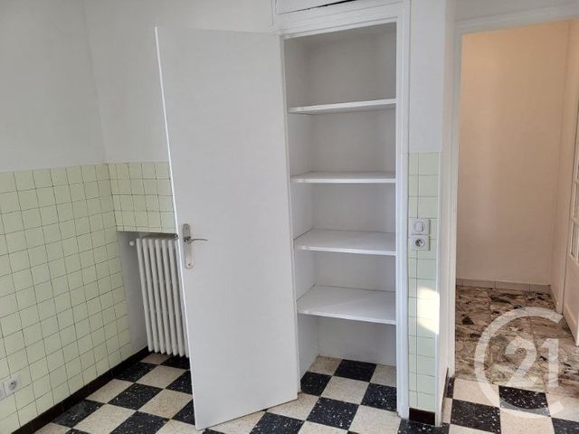 Appartement T2 à louer - 2 pièces - 48,02 m2 - Marignane - 13 - PROVENCE-ALPES-COTE-D-AZUR