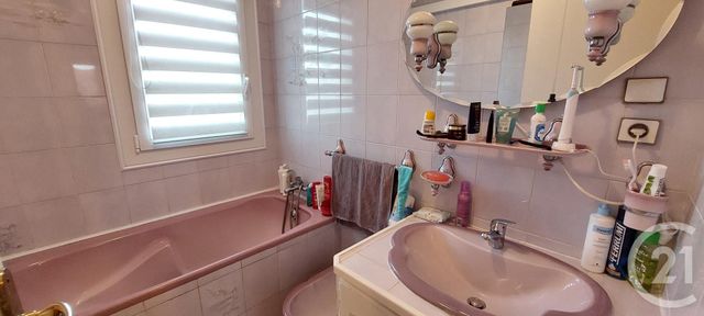 Maison à vendre - 4 pièces - 82 m2 - Marignane - 13 - PROVENCE-ALPES-COTE-D-AZUR