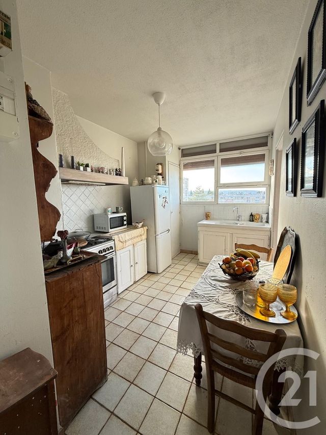 Appartement F4 à vendre - 4 pièces - 73,35 m2 - Marignane - 13 - PROVENCE-ALPES-COTE-D-AZUR