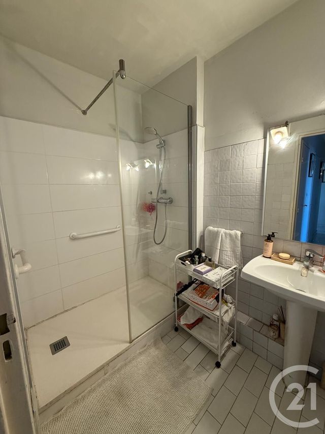 Appartement F4 à vendre - 4 pièces - 73,35 m2 - Marignane - 13 - PROVENCE-ALPES-COTE-D-AZUR