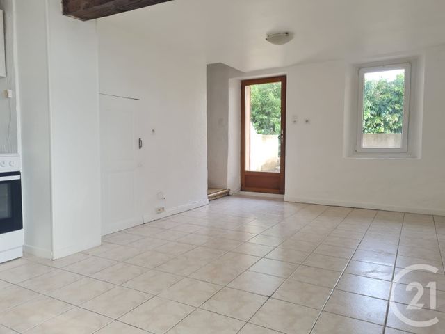 Appartement T3 &agrave; louer - 3 pi&egrave;ces - 39,54 m2 - Gignac La Nerthe - 13 - PROVENCE-ALPES-COTE-D-AZUR
