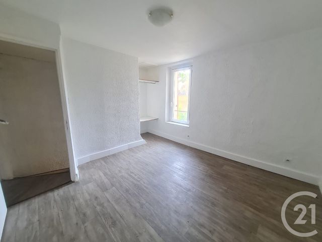 Appartement T3 &agrave; louer - 3 pi&egrave;ces - 39,54 m2 - Gignac La Nerthe - 13 - PROVENCE-ALPES-COTE-D-AZUR