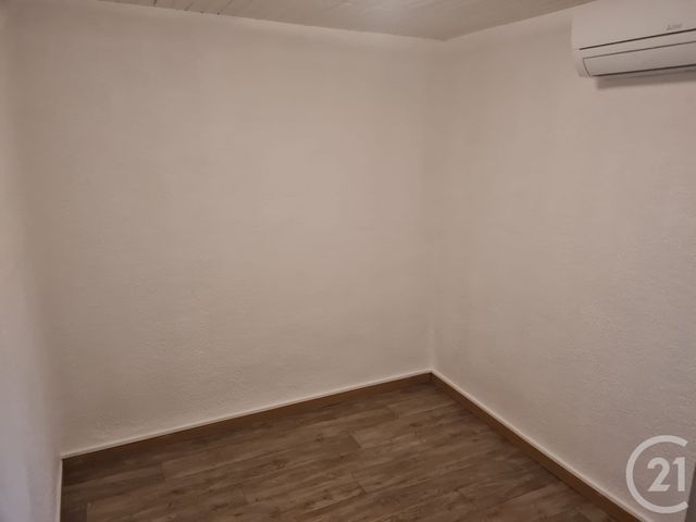 Appartement T3 à louer - 3 pièces - 39,54 m2 - Gignac La Nerthe - 13 - PROVENCE-ALPES-COTE-D-AZUR