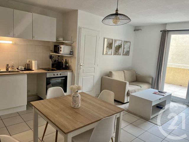 Appartement T2 &agrave; louer - 2 pi&egrave;ces - 35,90 m2 - Salon De Provence - 13 - PROVENCE-ALPES-COTE-D-AZUR