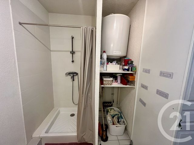 Appartement T2 &agrave; louer - 2 pi&egrave;ces - 35,90 m2 - Salon De Provence - 13 - PROVENCE-ALPES-COTE-D-AZUR