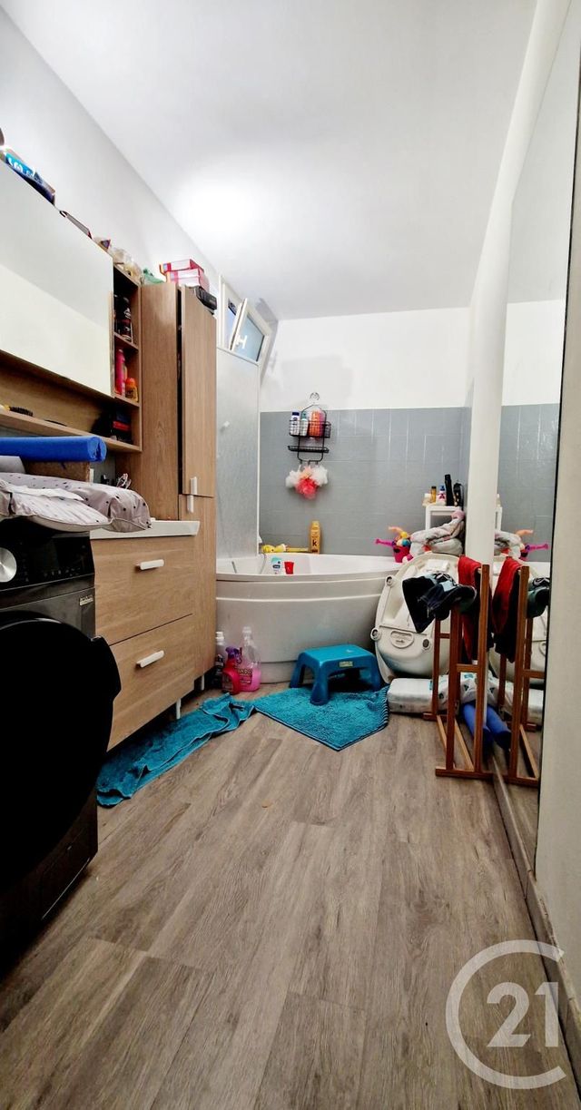 Appartement F4 &agrave; vendre - 4 pi&egrave;ces - 75,50 m2 - Marignane - 13 - PROVENCE-ALPES-COTE-D-AZUR