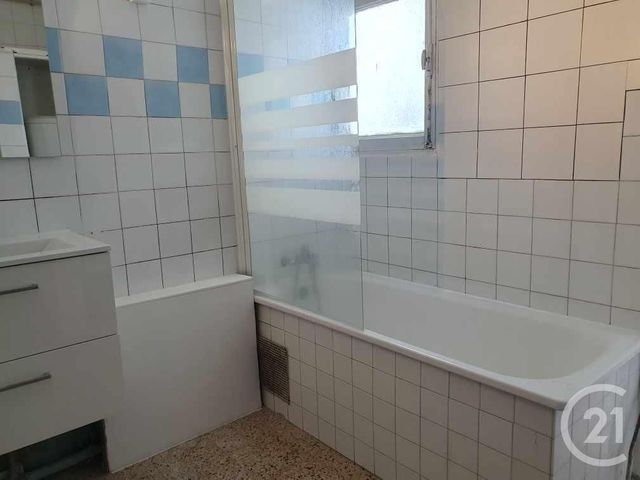 Appartement T3 &agrave; louer - 3 pi&egrave;ces - 58,44 m2 - Marignane - 13 - PROVENCE-ALPES-COTE-D-AZUR