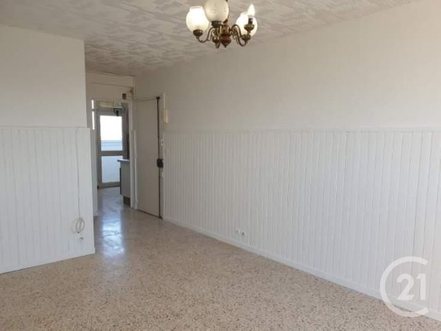 Appartement T3 &agrave; louer - 3 pi&egrave;ces - 58,44 m2 - Marignane - 13 - PROVENCE-ALPES-COTE-D-AZUR