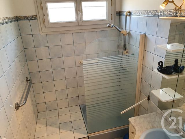 Maison &agrave; louer - 3 pi&egrave;ces - 80,45 m2 - Vitrolles - 13 - PROVENCE-ALPES-COTE-D-AZUR