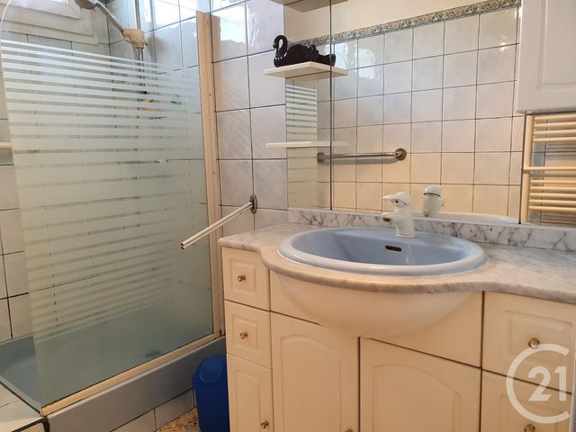 Maison &agrave; louer - 3 pi&egrave;ces - 80,45 m2 - Vitrolles - 13 - PROVENCE-ALPES-COTE-D-AZUR